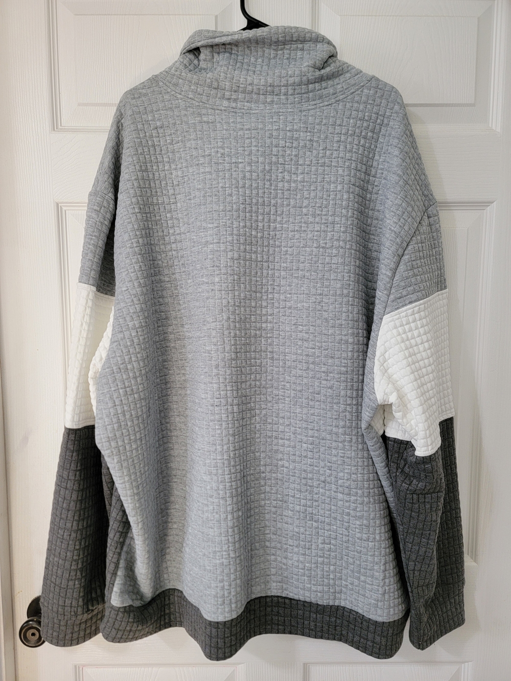 NFINITY Gray, White & Dark Gray Colorblock Waffle Hoodie - Picture 5 of 6